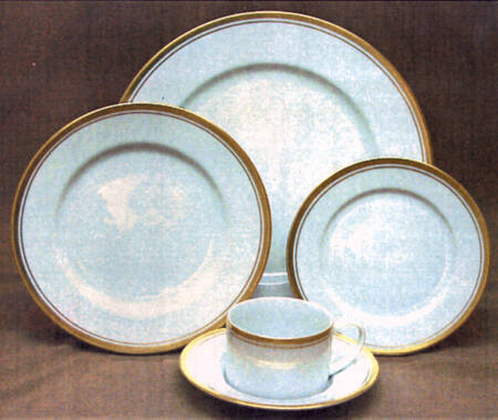 Elegante Gold by Woodmere