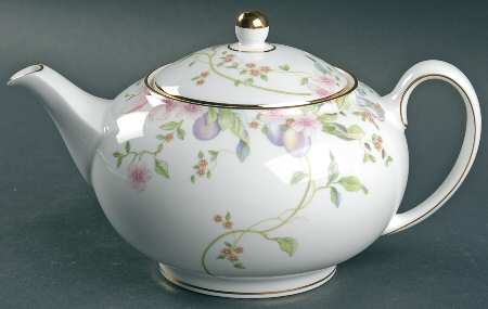 Wedgwood Sweet Plum Teapot & Lid