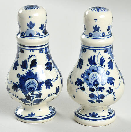 Delft Blauw by Zenith Gouda