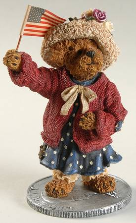 Boyds Bears The Bearstone Collection Eleanore Bearsevelt-God Bless American - With Box