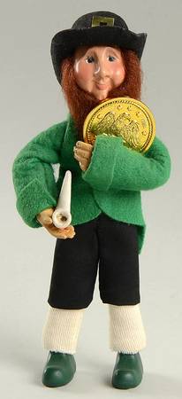 St Patricks Day Kindles by Byers' Choice Ltd