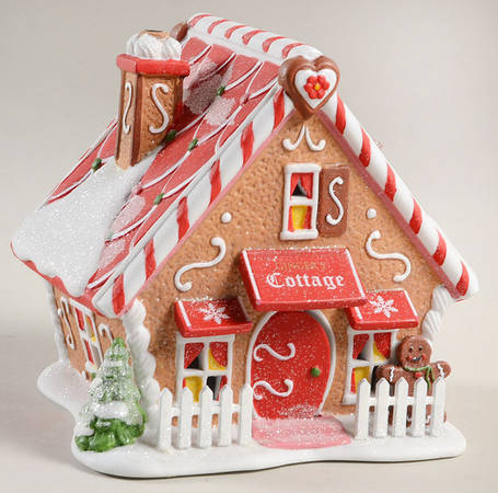 Gingerbread Lane - North Pole by Department 56