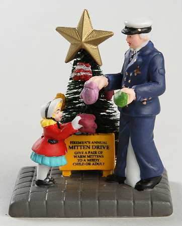 Department 56 Christmas In The City Mitten Drive - With Box