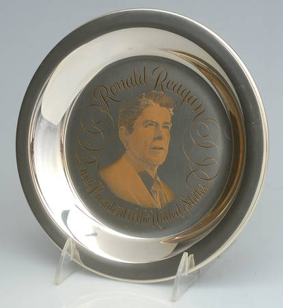 Franklin Mint Presidential Plates Ronald Reagan4oth President  No Box