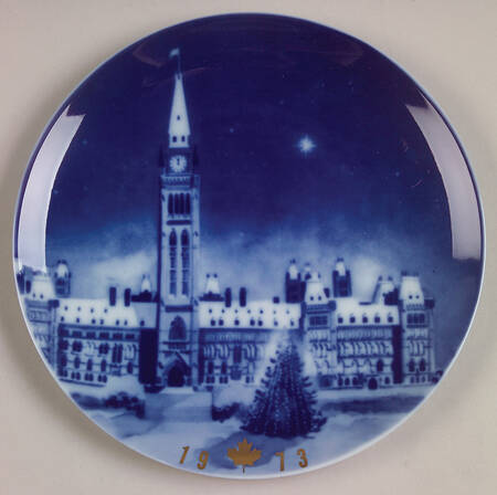Canada Christmas Plate by Hutschenreuther