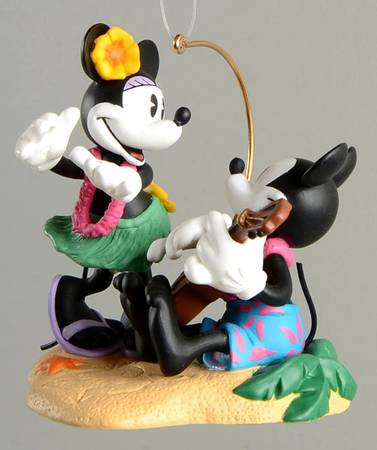 Romantic Vacations by Hallmark Gold Crown