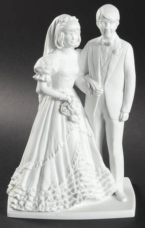 Kaiser Family Bride & Groom (White Bisque) - No Box