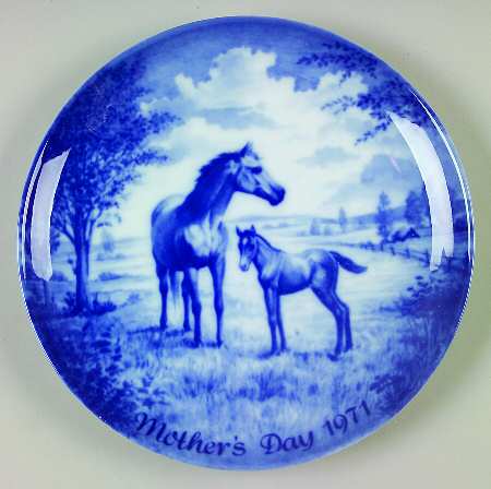 Mother's Day Plate by Kaiser