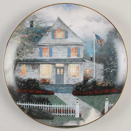 Edwin Knowles Home Is Where The Heart Is Twilight Cafe - Boxed