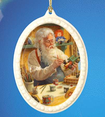 Annual Santa Cameo by Lenox