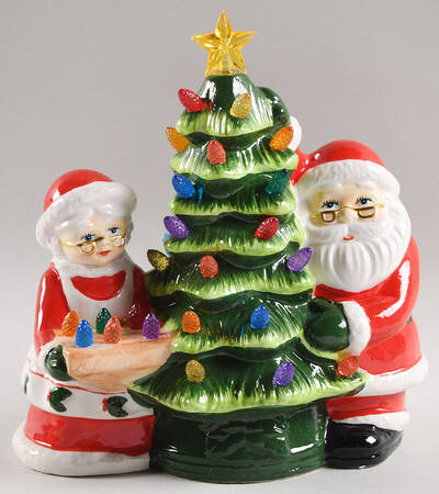 Nostalgic Giftware by Mr Christmas