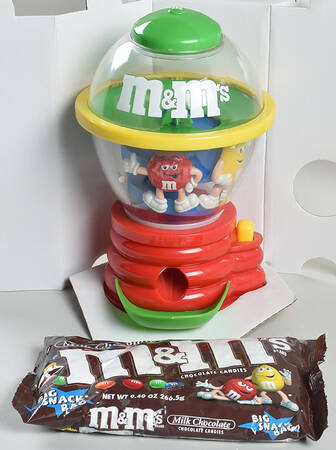 Mars Incorporated M&M'S Fun Machine- Gumball Style - Boxed