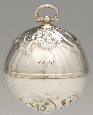 Holly Ball Christmas by Reed & Barton