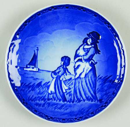 Mother And Child Plate by Royal Copenhagen