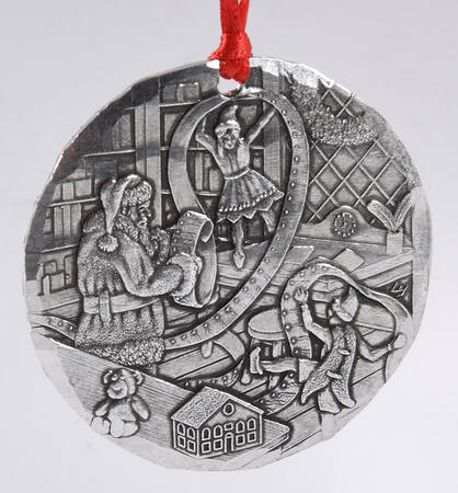 Annual Aluminum Ornament by Wendell August
