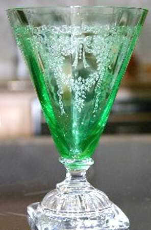 Kay Green (Stem 1451) by Central Glass Works
