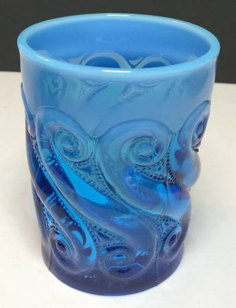 S Repeat Blue (Opalescent) by Dugan