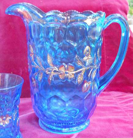 Honeycomb and Clover Blue (Gold by Fenton