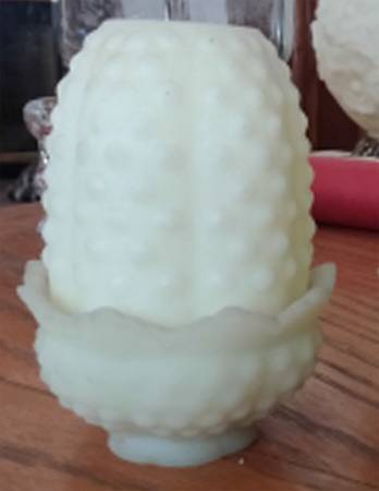 Hobnail Custard (Satin) by Fenton