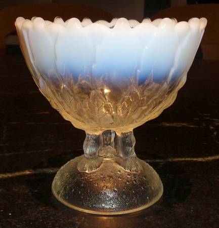 Hilltop Vines-White Opalescent by Northwood
