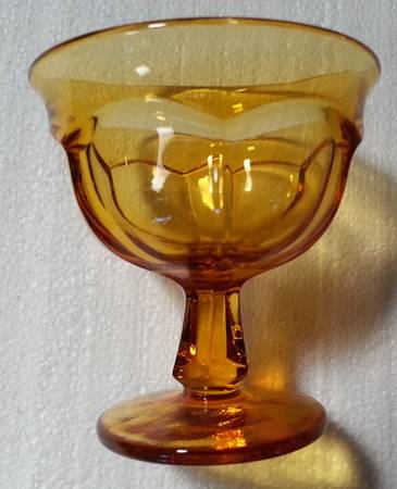 Sasaki Maison Amber Champagne/Tall Sherbet