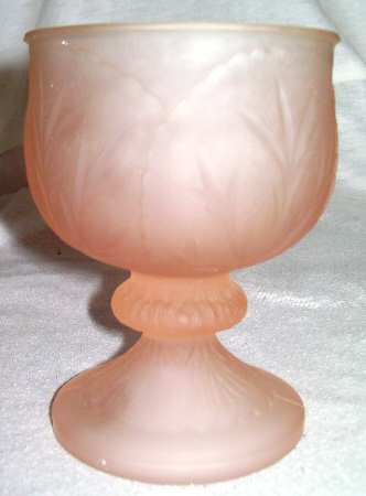 Etched Leaf Pink by Tiara