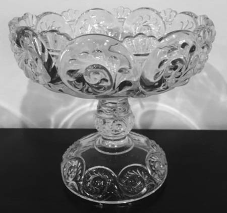 Leafy Scroll by US Glass