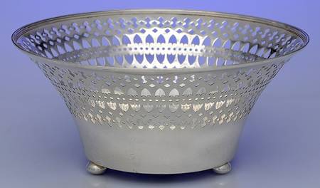 P2638 (Sterling, Hollowware) by Alvin