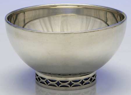405 (Pewter, Hollowware) by Luther Boardman & Son