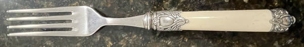 Florentin-Ivory (Stainless) by Jean Couzon
