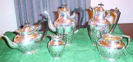 16695 (Silverplate, Hollowware) by Elkington
