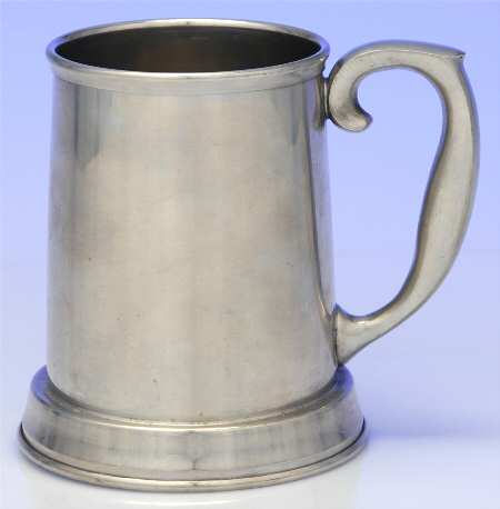 P27 (Pewter, Hollowware) by Kirk Stieff