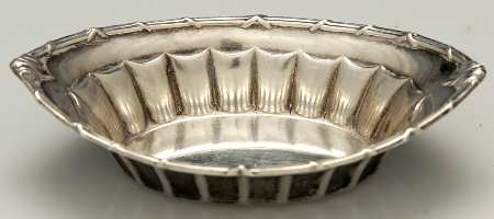 1823 (Sterling, Hollowware) by Matthews 