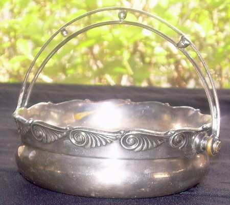 10 (Silverplate, Hollowware) by Middletown Silver Co