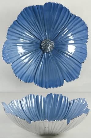 Gregarious Garden (Aluminum, Hollowware) by Mariposa