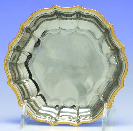 Golden Royal Chippendale (Stnl, GoldAccent, Hllwr) by Oneida Silver