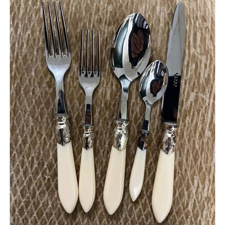 Baguette-Ivory (Stainless) by Sabre
