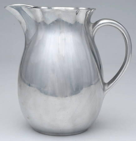 Commonwealth (Armetale, Hollowware, Glossy) by Wilton Armetale